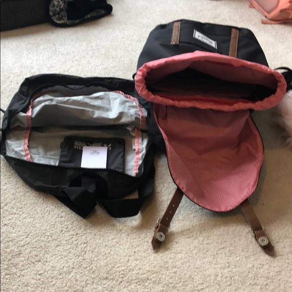 2 Herschel backpack bundle lot - Picture 5 of 8